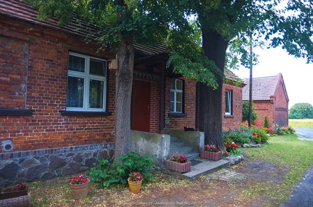 Dom z kotkiem w Olszy