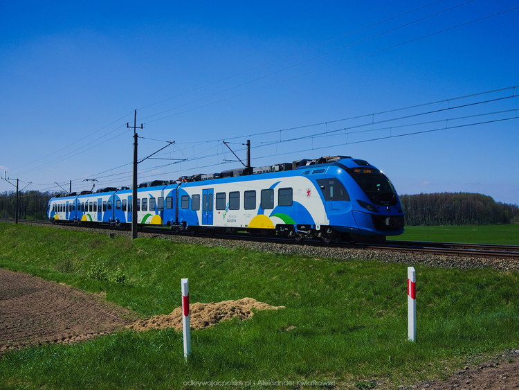 Pociąg jadący do Słupska (145.9345703125 kB)