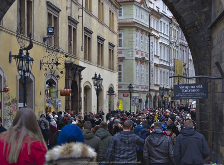 Tłumy w Pradze