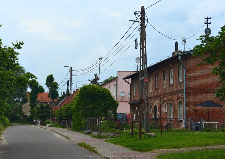 Wieś Janów (146.4619140625 kB)