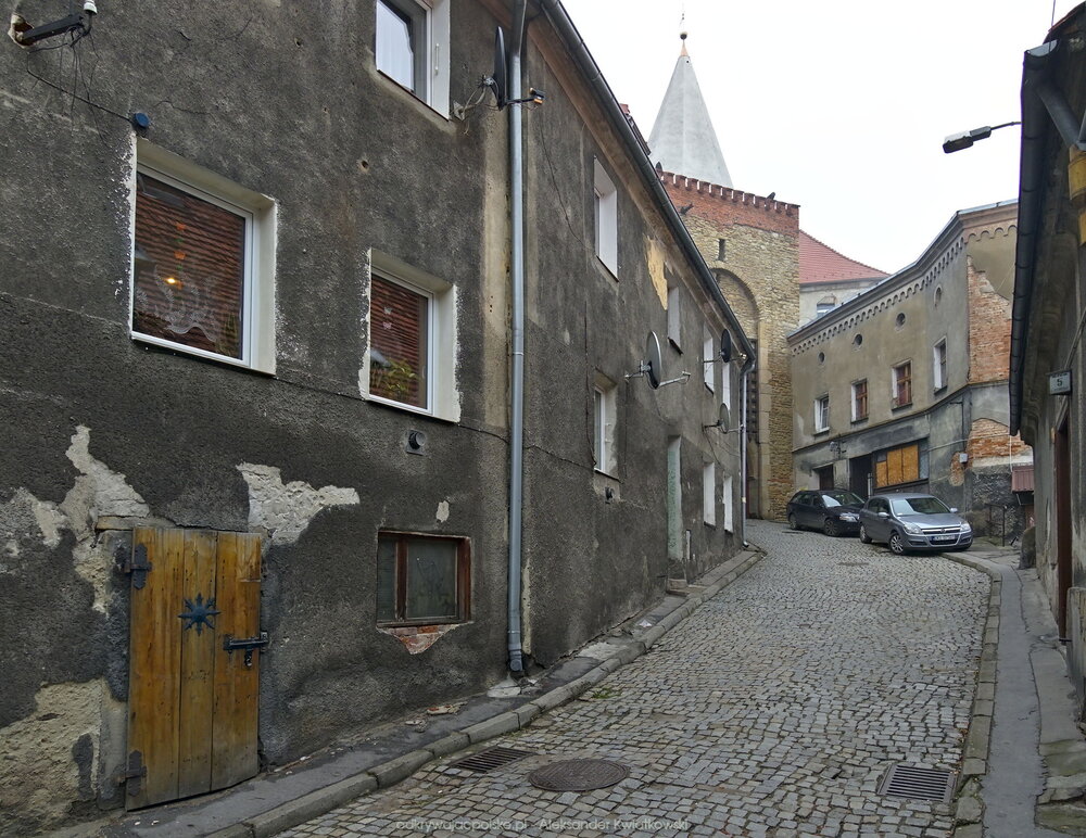 Okolice rynku (227.4677734375 kB)