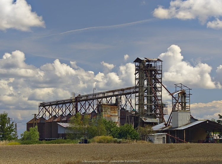 Zakład przemysłowy we wsi Storkówko (135.6171875 kB)