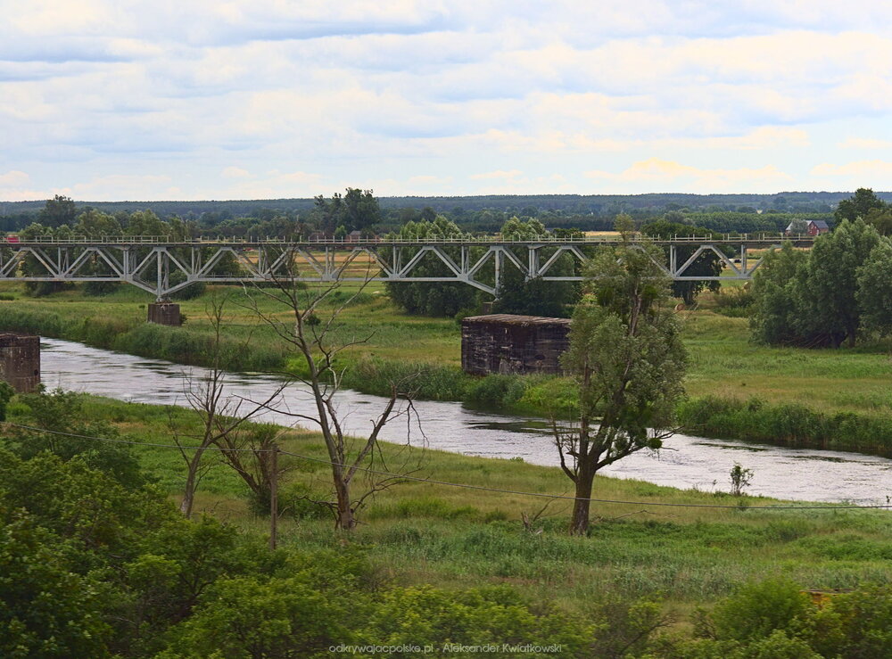 Zabytkowy most nad Notecią (208.9853515625 kB)