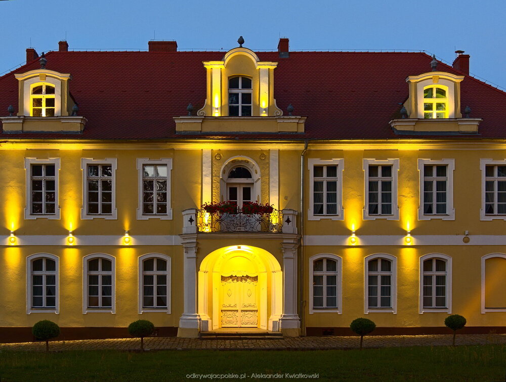 Pałac Treppmachera (195.828125 kB)