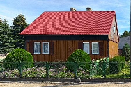 Drewniany budynek w Wyszanowie