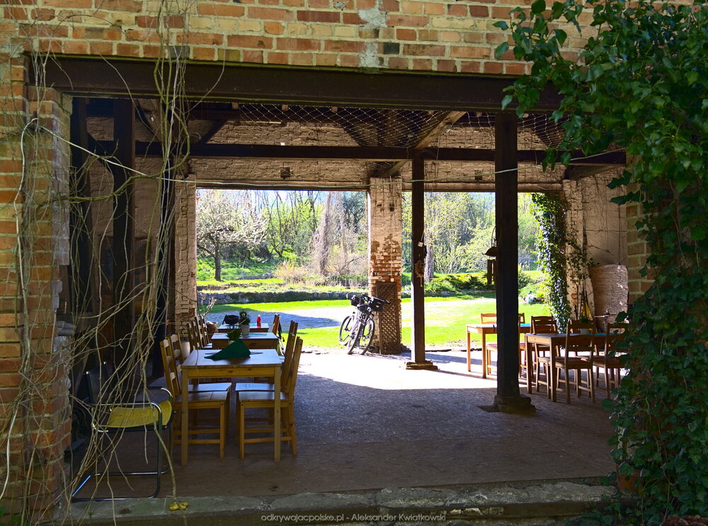 Zaparkowane rowery (261.646484375 kB)