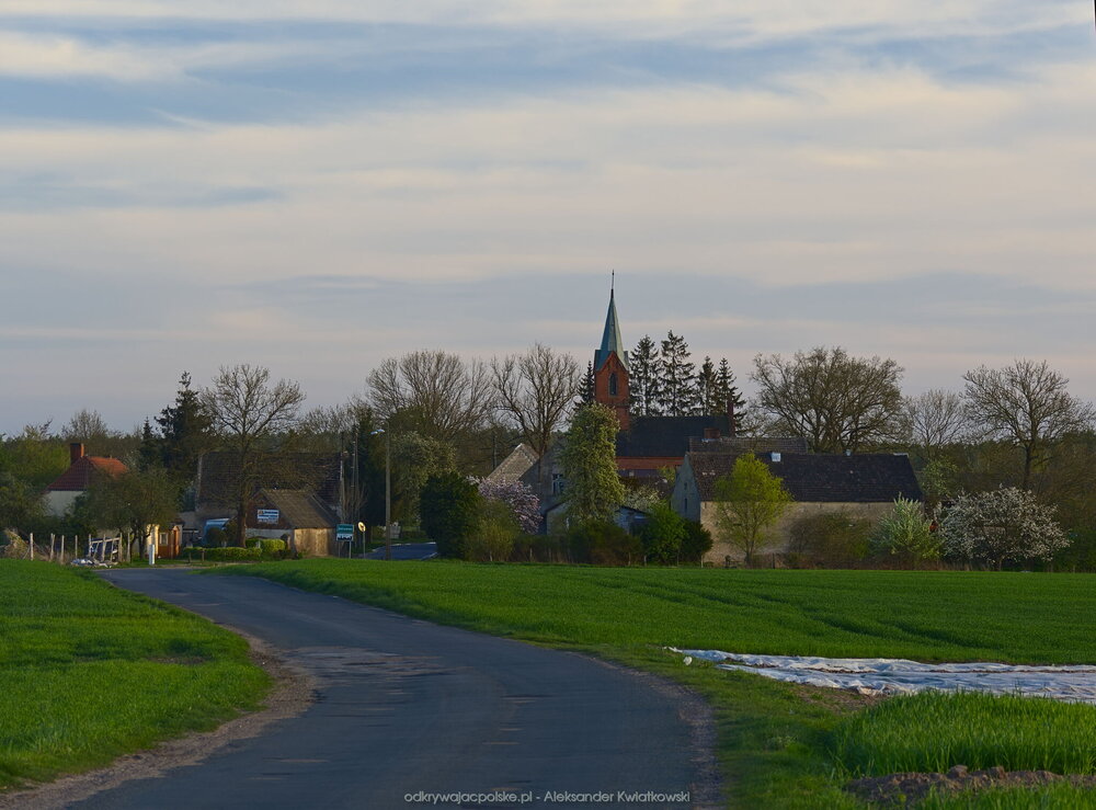 Zeliszwo podczas zachodu słońca (158.9609375 kB)