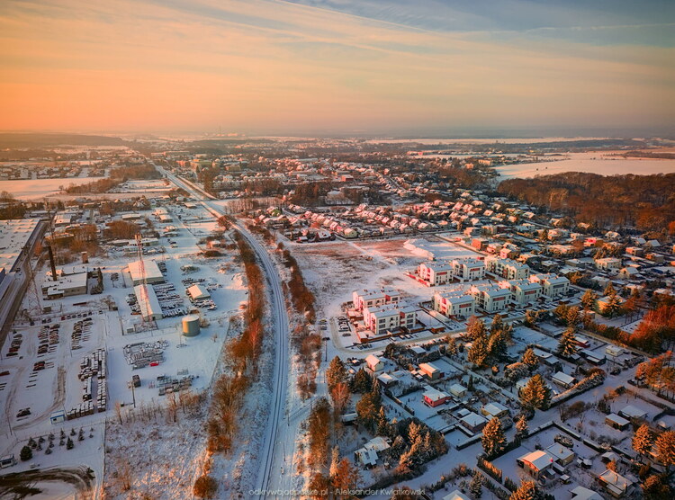 Widok na Murowaną Goślinę (180.9248046875 kB)