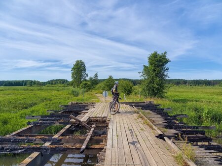 Spalony most nad Iną