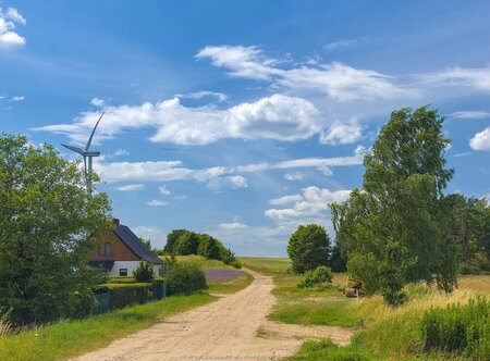 Droga do wsi Ostrowąsy