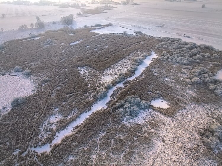 Kanał i staw (202.9560546875 kB)