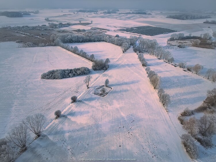 Skrzyżowanie kanałów - linie wiodące (157.470703125 kB)