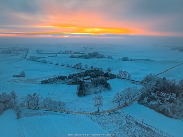 Słońce walczące z chmurami (116.7529296875 kB)
