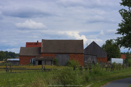 Budynki gospodarcze wsi Pracze