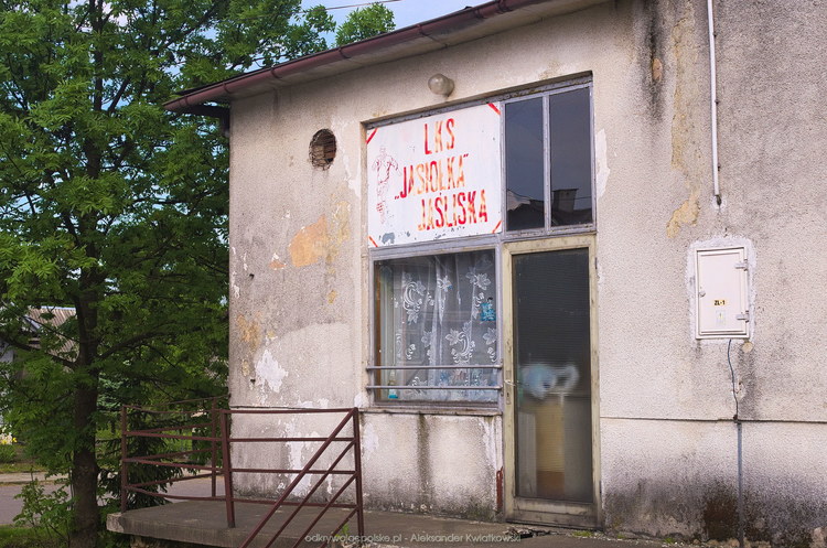 Nieużywany budynek w Jaśliskach (160.6240234375 kB)