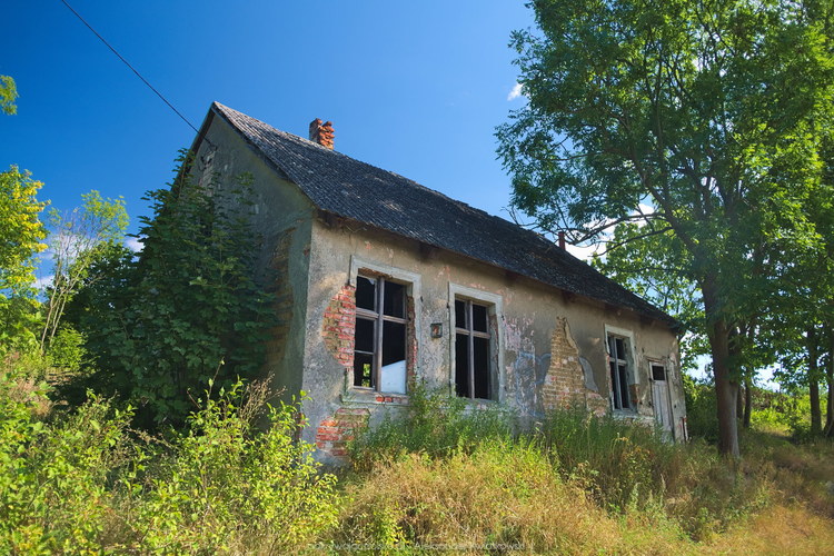 Opuszczony dom w miejscowości Wicko (176.9892578125 kB)