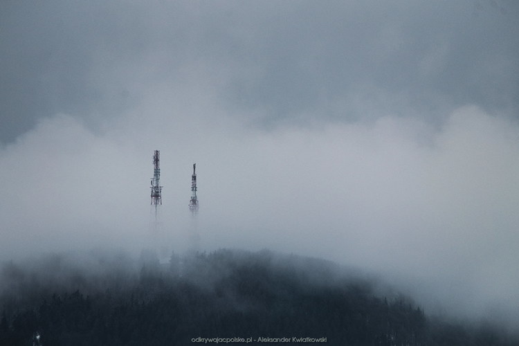 Góra Chełmiec w chmurach (34.1103515625 kB)