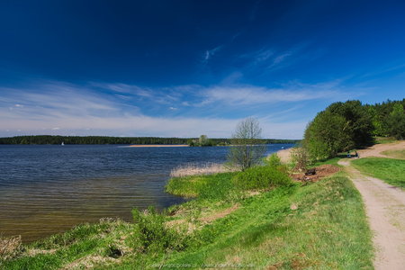 Jezioro Wdzydze z okolic Wdzydz Tucholskich