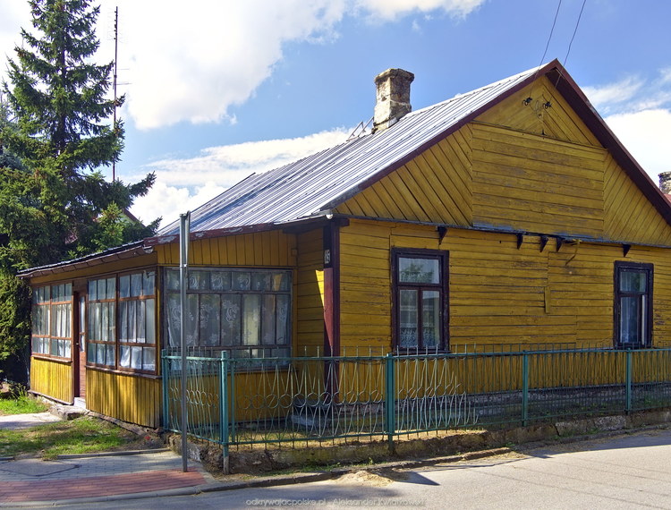 Drewniany dom w Gródku (163.4814453125 kB)