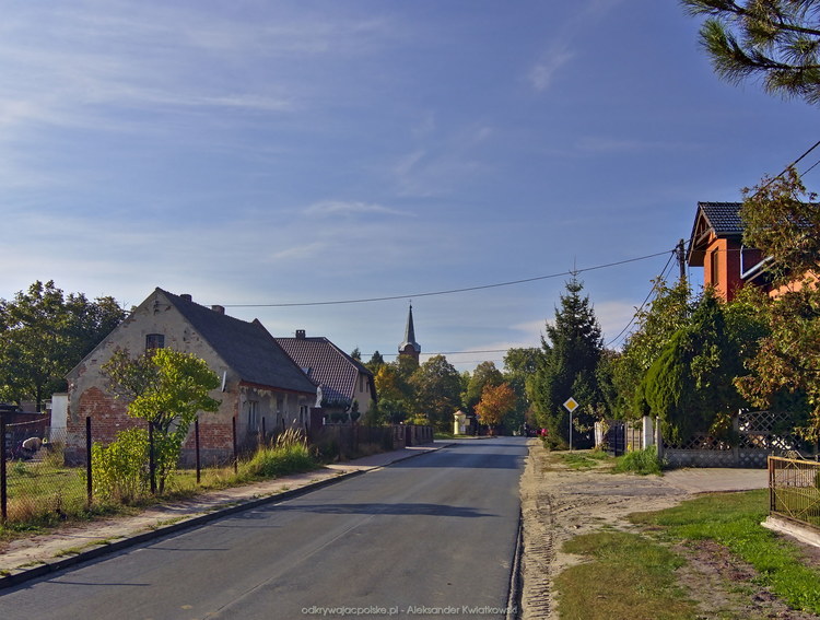 Wieś Twardów (129.4814453125 kB)