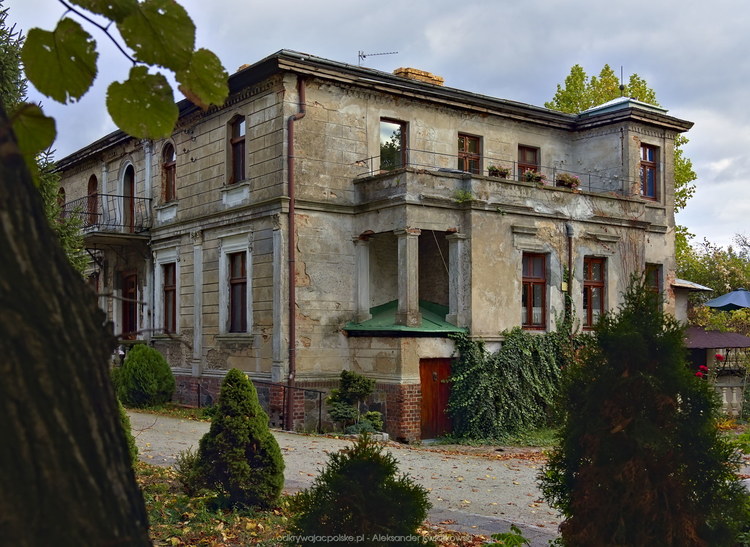 Stary dom w Złotniczkach (153.2646484375 kB)