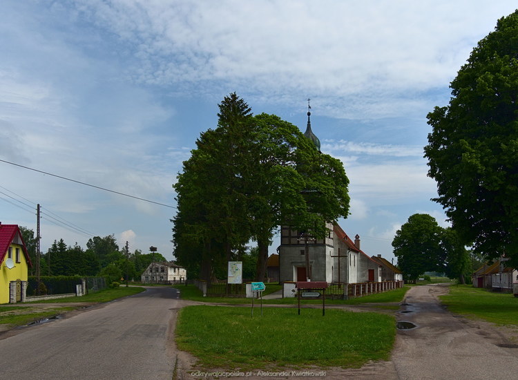 Centrum Starego Wierzchowa (129.5537109375 kB)