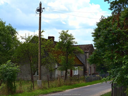 Stary dom we wsi Gościmiec