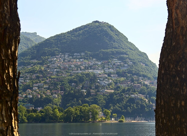 Górska część Lugano z połączeniem kolejowym do Monte Bre (po lewej) (152.009765625 kB)